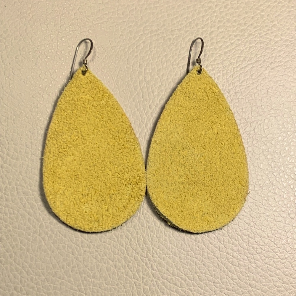 Vintage! Retro! Mustard Yellow Leather Teardrop Earrings